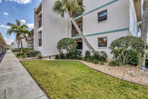 Copropriété à vendre à Punta Gorda, Floride: 2 chambres, 114.08 m2 № 1150331 - photo 2