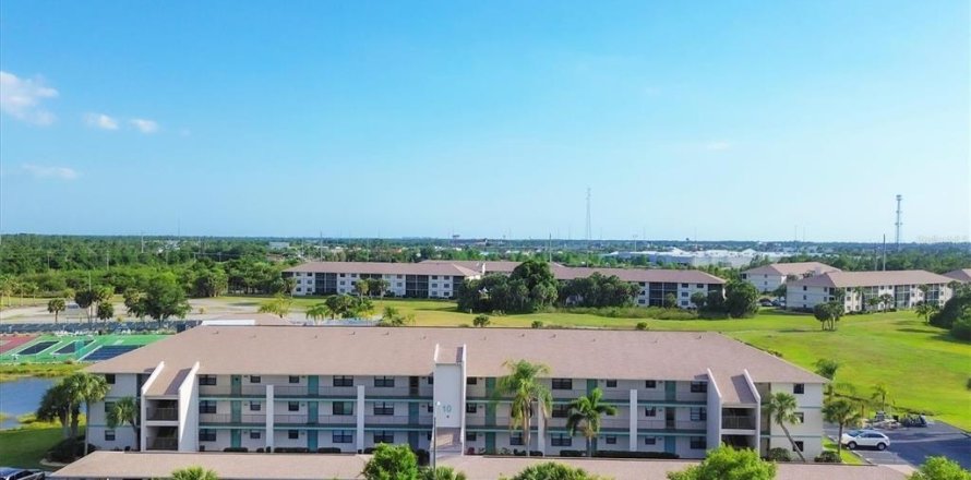 Condominio en Punta Gorda, Florida, 2 dormitorios  № 1150331