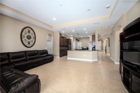 Casa en venta en Tampa, Florida, 4 dormitorios, 251.11 m2 № 1087571 - foto 19