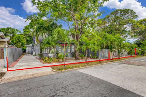 Casa en venta en West Palm Beach, Florida, 5 dormitorios, 237.92 m2 № 1142551 - foto 4