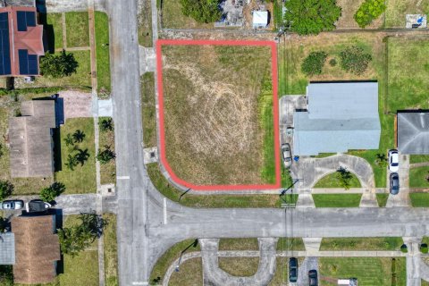 Land in Riviera Beach, Florida № 1121391 - photo 10