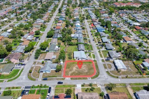 Land in Riviera Beach, Florida № 1121391 - photo 7