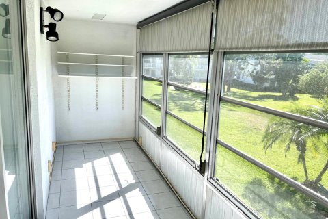 Condo in Deerfield Beach, Florida, 1 bedroom  № 1128968 - photo 4