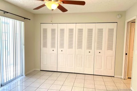 Condo in Deerfield Beach, Florida, 1 bedroom  № 1128968 - photo 21