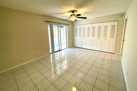 Condo in Deerfield Beach, Florida, 1 bedroom  № 1128968 - photo 22