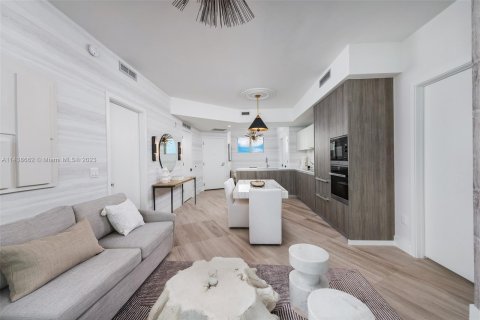 Copropriété à vendre à Miami, Floride: 2 chambres, 113.62 m2 № 678187 - photo 17