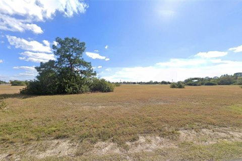 Terreno en venta en Cape Coral, Florida № 1327189 - foto 1