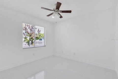 Duplex in Orlando, Florida 3 bedrooms, 97.27 sq.m. № 1083114 - photo 13