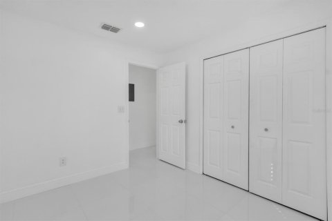 Duplex à vendre à Orlando, Floride: 3 chambres, 97.27 m2 № 1083114 - photo 14
