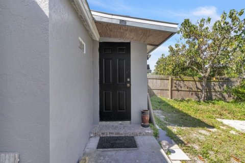 Duplex à vendre à Orlando, Floride: 3 chambres, 97.27 m2 № 1083114 - photo 23