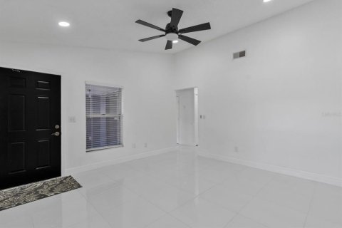 Duplex à vendre à Orlando, Floride: 3 chambres, 97.27 m2 № 1083114 - photo 8