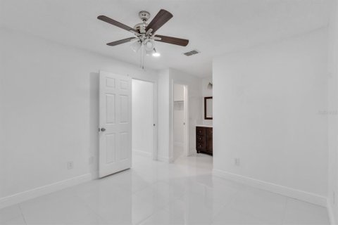 Duplex à vendre à Orlando, Floride: 3 chambres, 97.27 m2 № 1083114 - photo 17