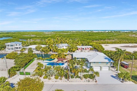 Villa ou maison à vendre à Big Pine Key, Floride: 3 chambres, 147.81 m2 № 1389603 - photo 5