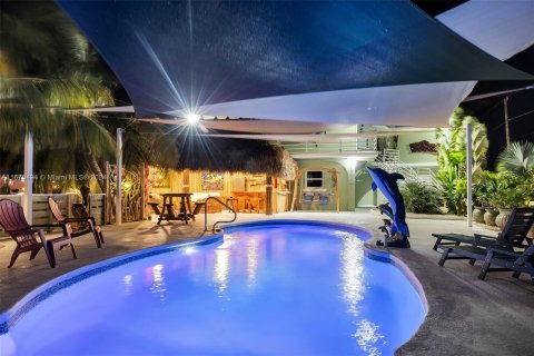 Casa en venta en Big Pine Key, Florida, 3 dormitorios, 147.81 m2 № 1389603 - foto 2