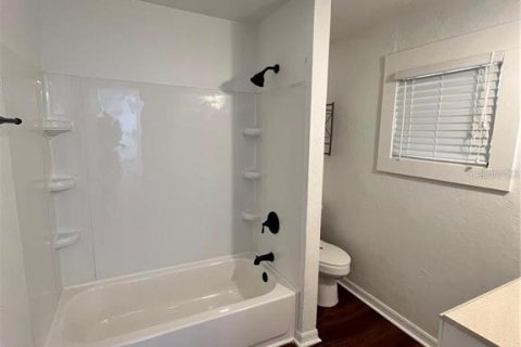 Apartamento en alquiler en DeLand, Florida, 1 dormitorio, 56.39 m2 № 1378164 - foto 9