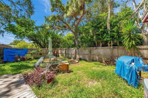 Casa en venta en Gulfport, Florida, 3 dormitorios, 101.45 m2 № 1378127 - foto 29