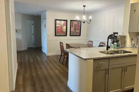 Condominio en venta en Oviedo, Florida, 2 dormitorios, 90.58 m2 № 1378097 - foto 2