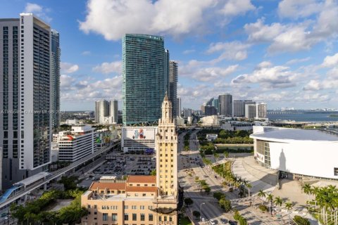 Condo in Miami, Florida, 1 bedroom  № 1225549 - photo 23