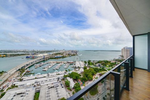 Condo in Miami, Florida, 1 bedroom  № 1225549 - photo 4