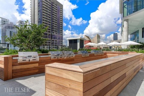 Condo in Miami, Florida, 1 bedroom  № 1225549 - photo 25