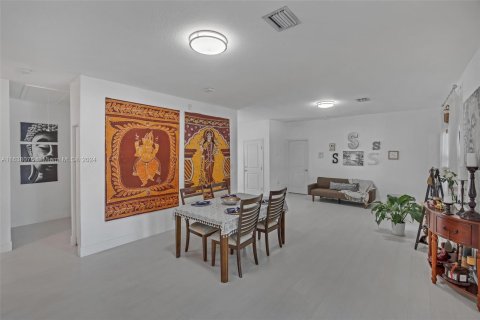 Casa en venta en Miami, Florida, 4 dormitorios, 216.93 m2 № 1309914 - foto 8