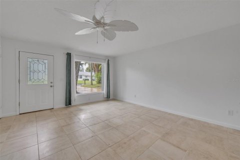 Casa en venta en New Smyrna Beach, Florida, 2 dormitorios, 136.38 m2 № 1399575 - foto 13