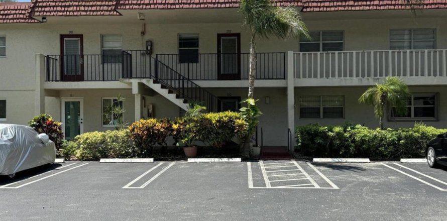 Condo in Delray Beach, Florida, 2 bedrooms  № 1208685