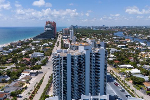 Condo in Fort Lauderdale, Florida, 2 bedrooms  № 1177050 - photo 23