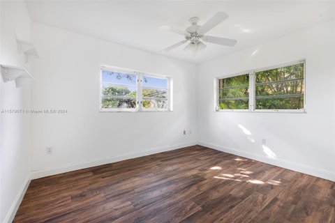 Villa ou maison à vendre à Palmetto Bay, Floride: 3 chambres, 179.77 m2 № 1159188 - photo 8