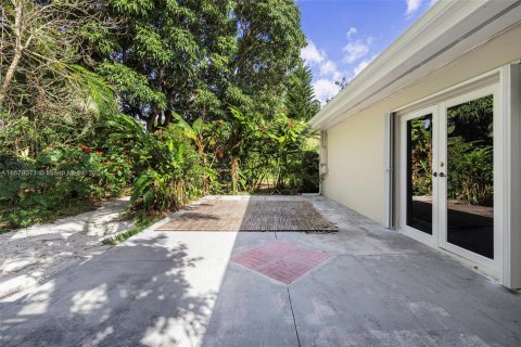 Villa ou maison à vendre à Palmetto Bay, Floride: 3 chambres, 179.77 m2 № 1159188 - photo 24