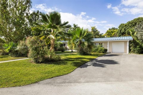 House in Palmetto Bay, Florida 3 bedrooms, 179.77 sq.m. № 1159188 - photo 29