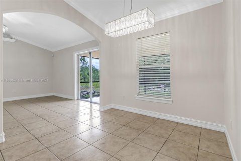 Villa ou maison à vendre à Lehigh Acres, Floride: 3 chambres, 132.66 m2 № 1159248 - photo 8