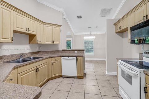 Villa ou maison à vendre à Lehigh Acres, Floride: 3 chambres, 132.66 m2 № 1159248 - photo 10