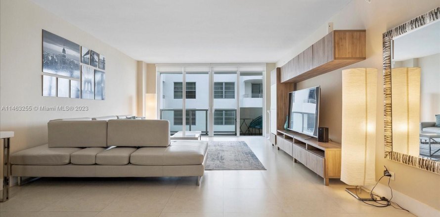 Condo in Miami Beach, Florida, 3 bedrooms  № 841148