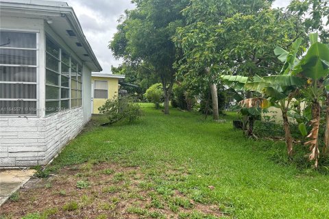 Casa en venta en Tamarac, Florida, 2 dormitorios, 93.09 m2 № 1328493 - foto 23