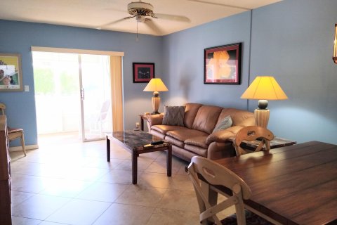 Condominio en venta en Lake Worth, Florida, 2 dormitorios, 83.05 m2 № 305183 - foto 12