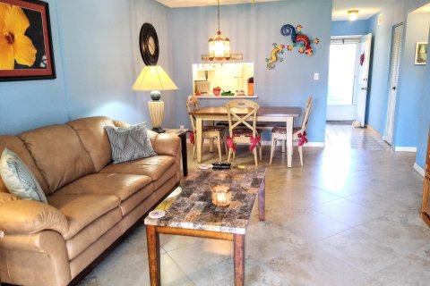 Condominio en venta en Lake Worth, Florida, 2 dormitorios, 83.05 m2 № 305183 - foto 10