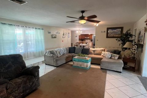 House in Lake Placid, Florida 3 bedrooms, 231.42 sq.m. № 1149713 - photo 6