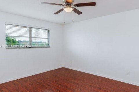 Condo in Davie, Florida, 2 bedrooms  № 1184083 - photo 10