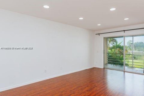 Condominio en venta en Davie, Florida, 2 dormitorios, 79.52 m2 № 1184083 - foto 12