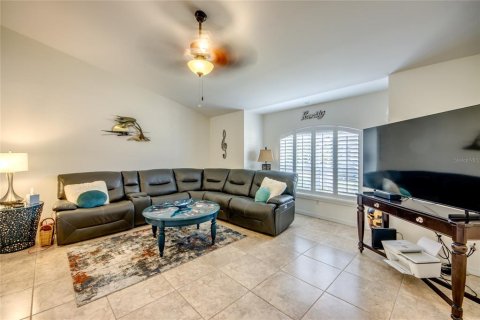 Villa ou maison à vendre à Cape Coral, Floride: 3 chambres, 143.81 m2 № 1352752 - photo 12