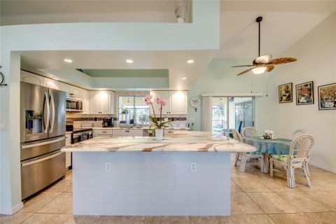 Villa ou maison à vendre à Cape Coral, Floride: 3 chambres, 143.81 m2 № 1352752 - photo 23