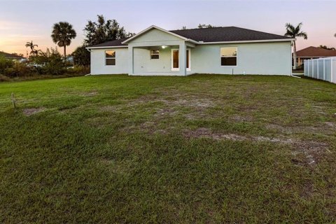 Villa ou maison à vendre à Englewood, Floride: 3 chambres, 149.85 m2 № 1352781 - photo 4