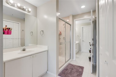 Copropriété à vendre à Doral, Floride: 2 chambres, 103.59 m2 № 1358701 - photo 21