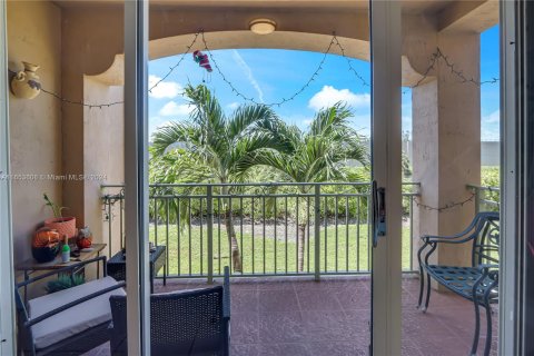 Copropriété à vendre à Doral, Floride: 2 chambres, 103.59 m2 № 1358701 - photo 13