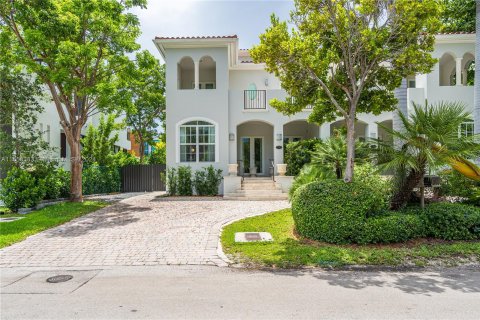 Adosado en venta en Key Biscayne, Florida, 3 dormitorios, 173.54 m2 № 1360586 - foto 1