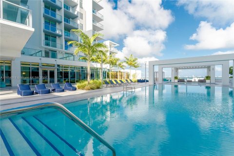 Condo in Miami, Florida, 1 bedroom  № 1360624 - photo 23