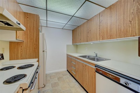 Condominio en venta en Coconut Creek, Florida, 1 dormitorio, 75.34 m2 № 914239 - foto 30