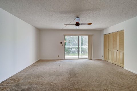 Condominio en venta en Coconut Creek, Florida, 1 dormitorio, 75.34 m2 № 914239 - foto 24