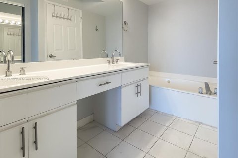 Copropriété à vendre à Aventura, Floride: 2 chambres, 109.72 m2 № 1304965 - photo 9